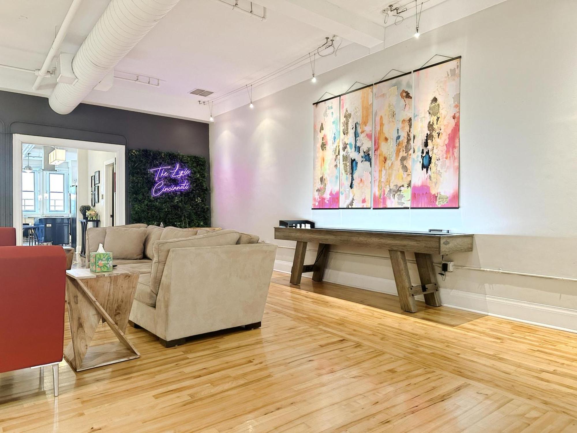 The Historic Lyric Penthouse With Private Rooftop Cincinnati Buitenkant foto