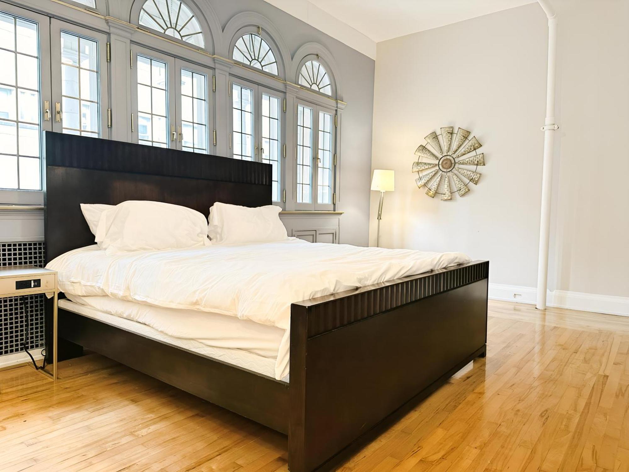 The Historic Lyric Penthouse With Private Rooftop Cincinnati Buitenkant foto