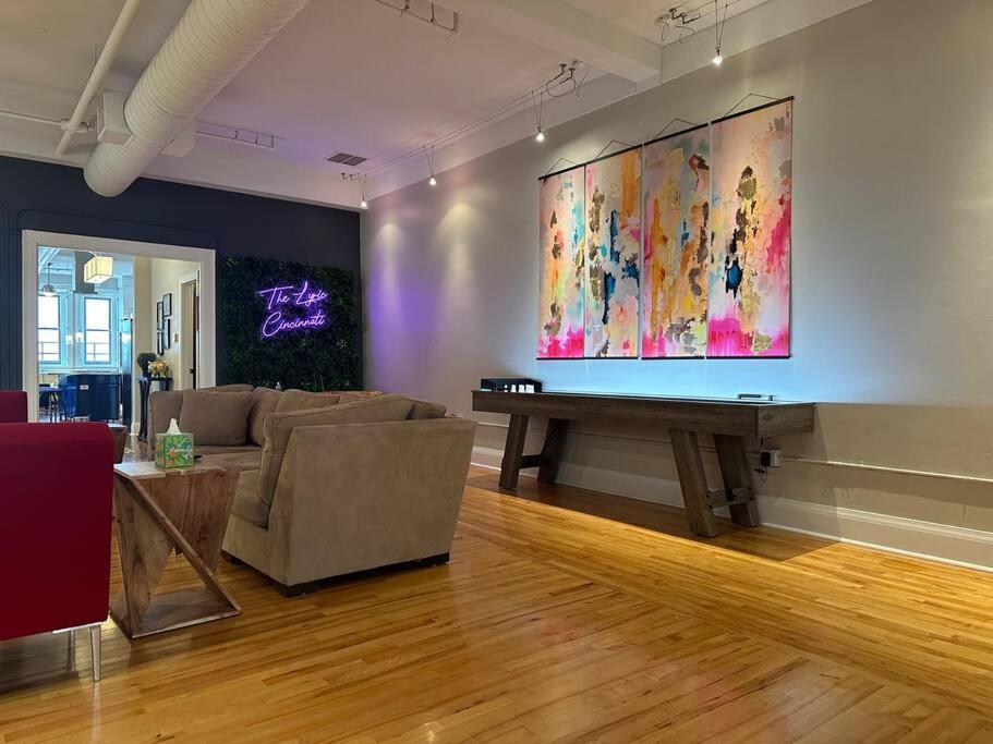 The Historic Lyric Penthouse With Private Rooftop Cincinnati Buitenkant foto