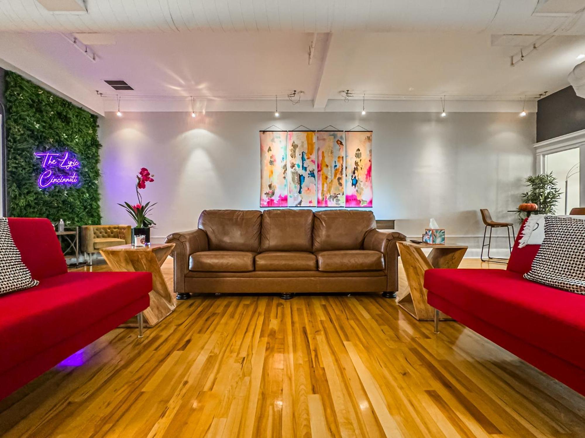 The Historic Lyric Penthouse With Private Rooftop Cincinnati Buitenkant foto