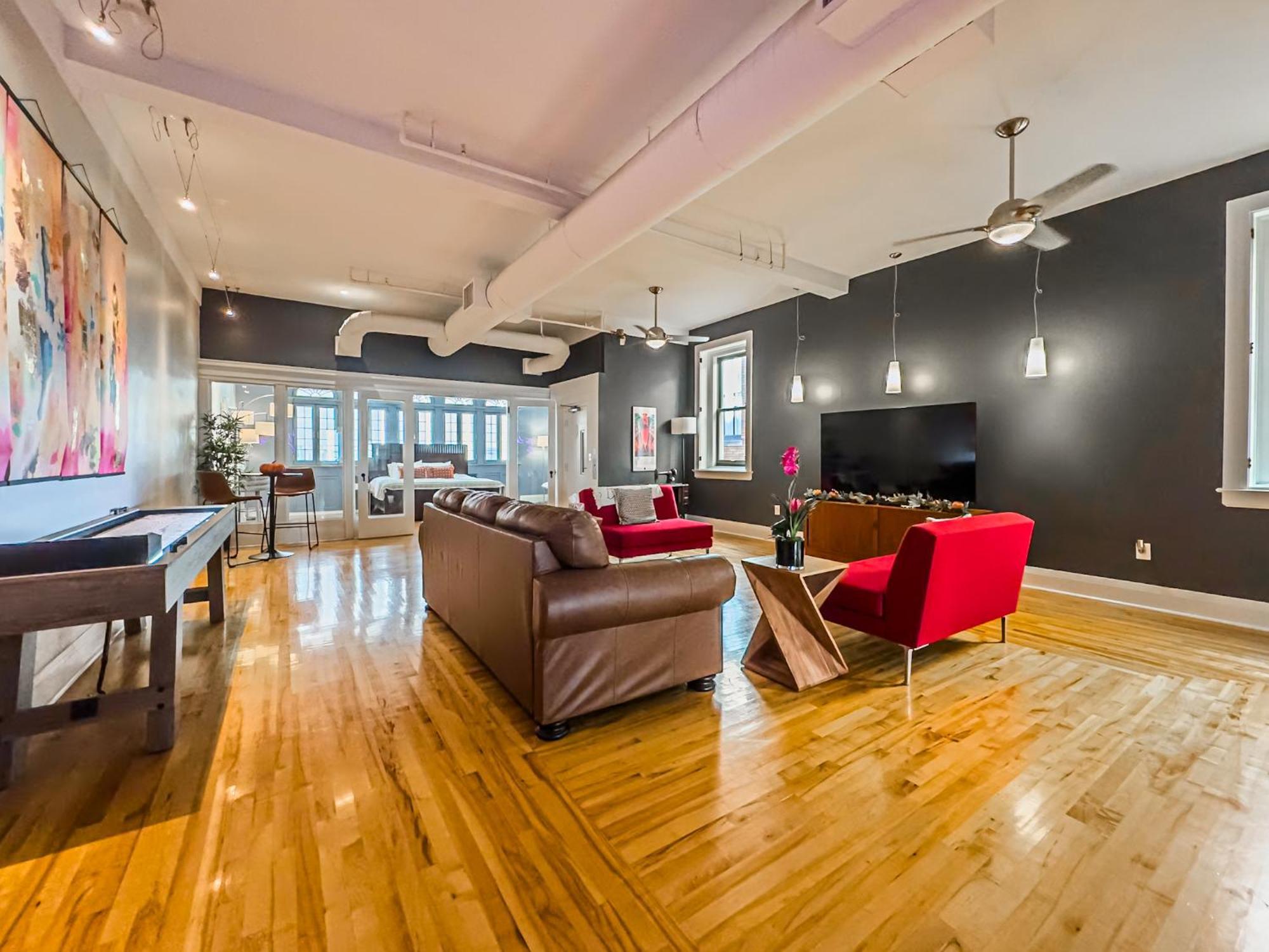 The Historic Lyric Penthouse With Private Rooftop Cincinnati Buitenkant foto